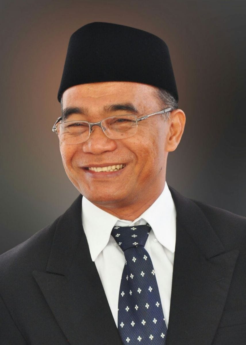 MENTERI PENDIDIKAN - POLTRADA Bali